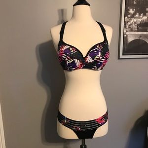 Victoria Secret sports bra